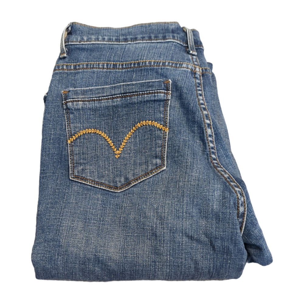 LEVI'S Medium Rinse Distressed Denim Jean Capris Women's 12